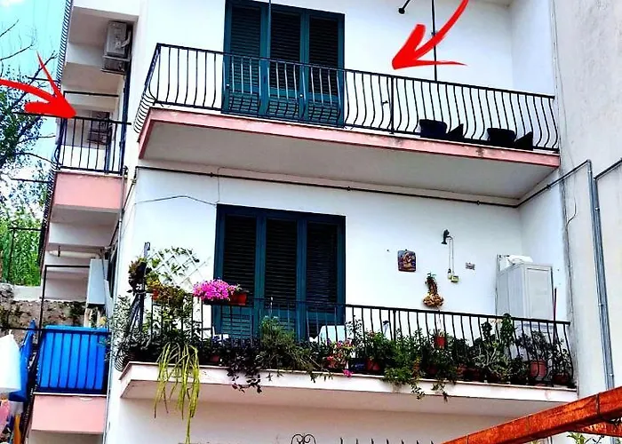 Holiday Home Ischia * ايسكيا